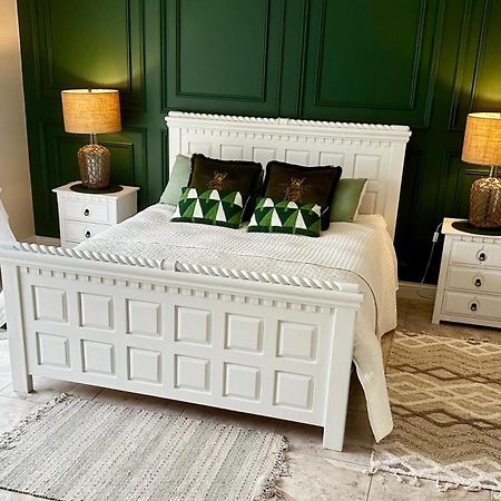 Beaufort House Accomodation Ню Рос Екстериор снимка
