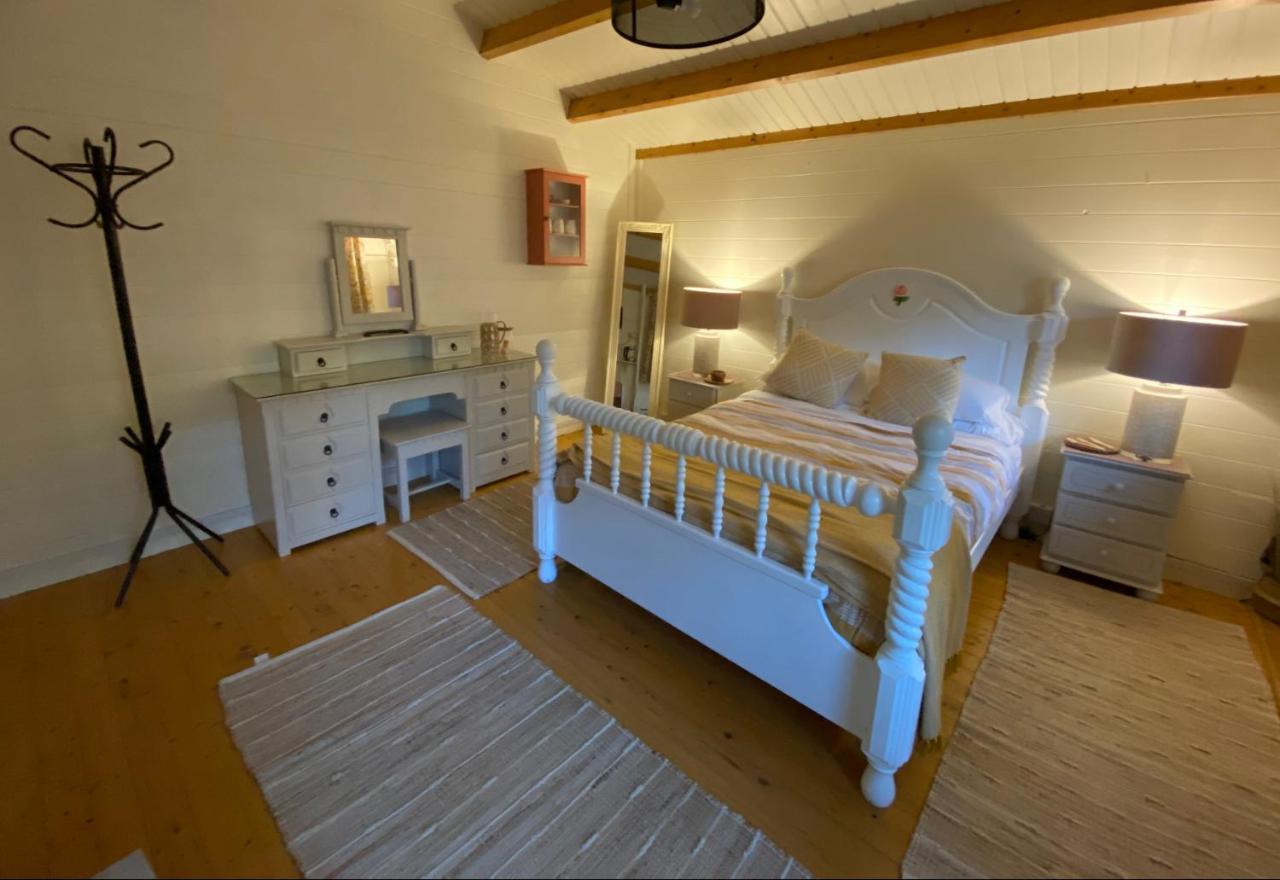 Beaufort House Accomodation Ню Рос Екстериор снимка