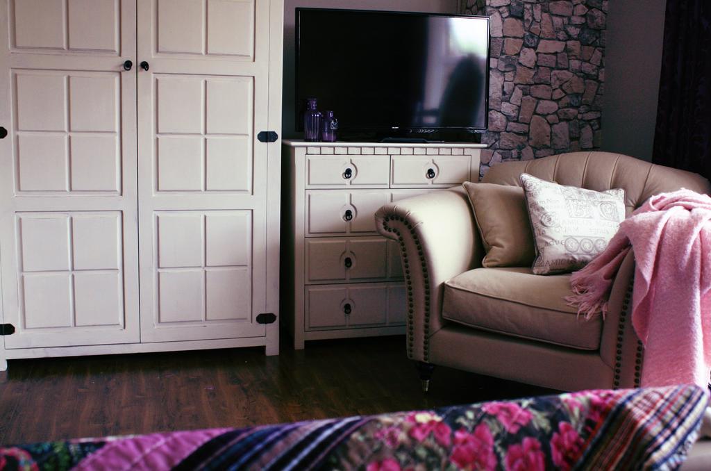 Beaufort House Accomodation Ню Рос Екстериор снимка