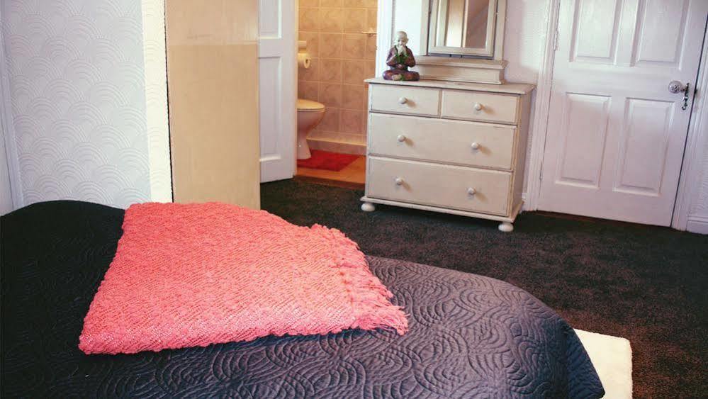 Beaufort House Accomodation Ню Рос Екстериор снимка